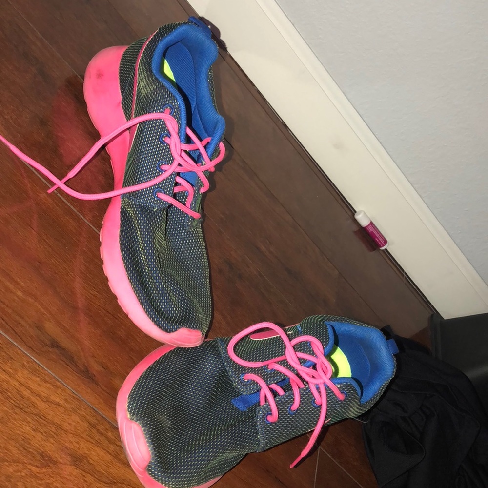 Roshe nikes
